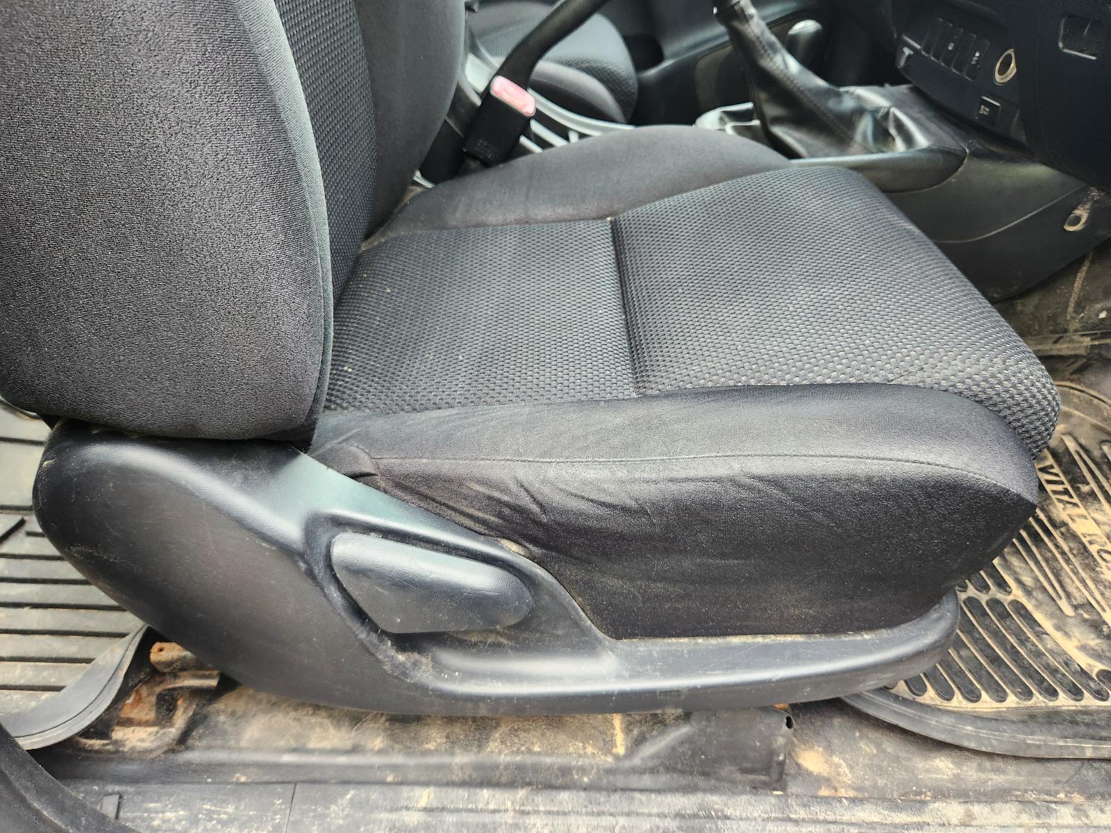 Toyota Hilux 2015 4 Door Pickup View Toyota Hilux 2015 4 Door Pickup