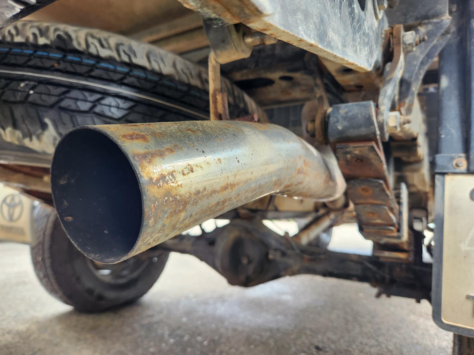 Toyota Hilux 2015 4 Door Pickup View Toyota Hilux 2015 4 Door Pickup