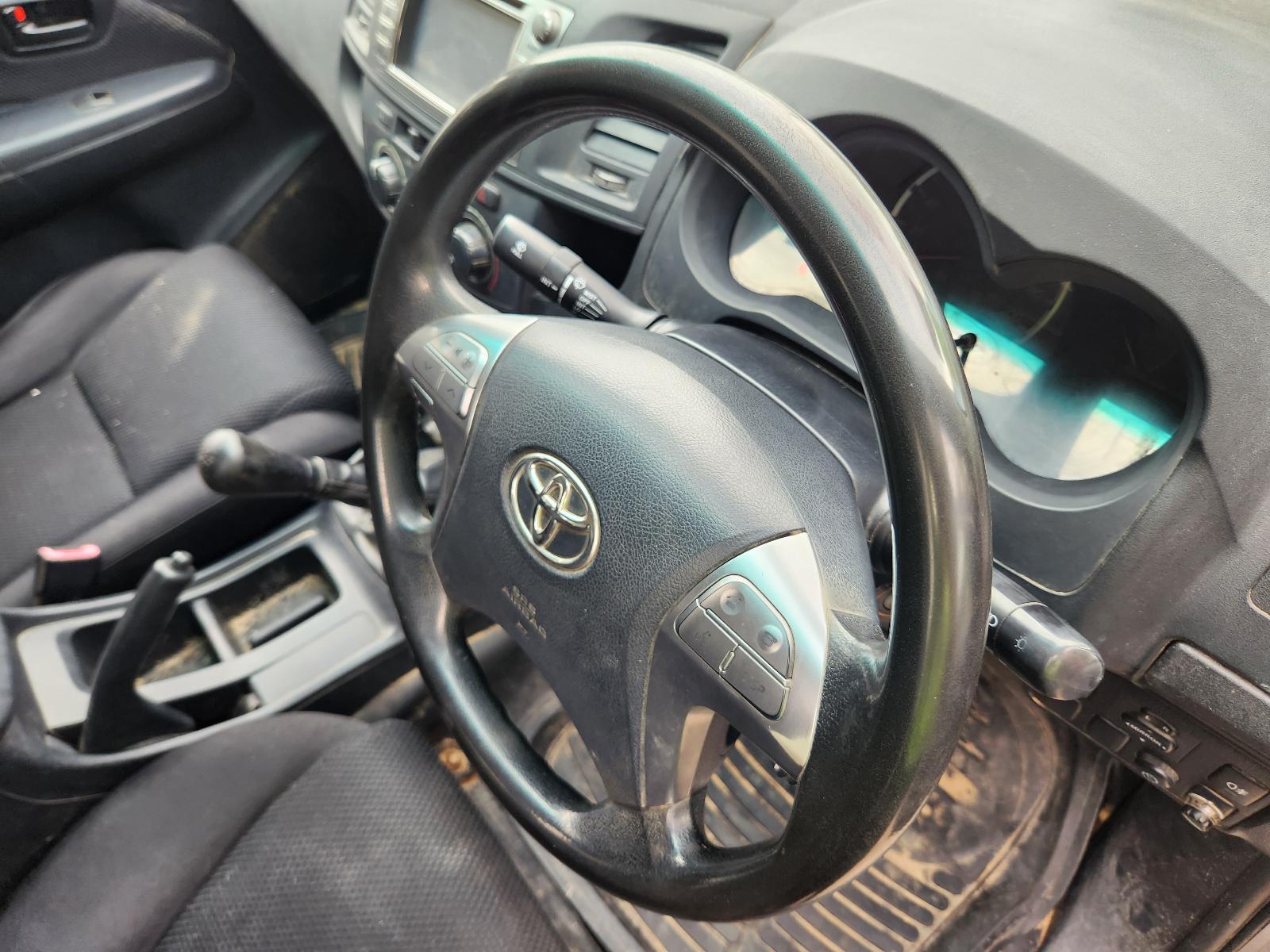 Toyota Hilux 2015 4 Door Pickup View Toyota Hilux 2015 4 Door Pickup