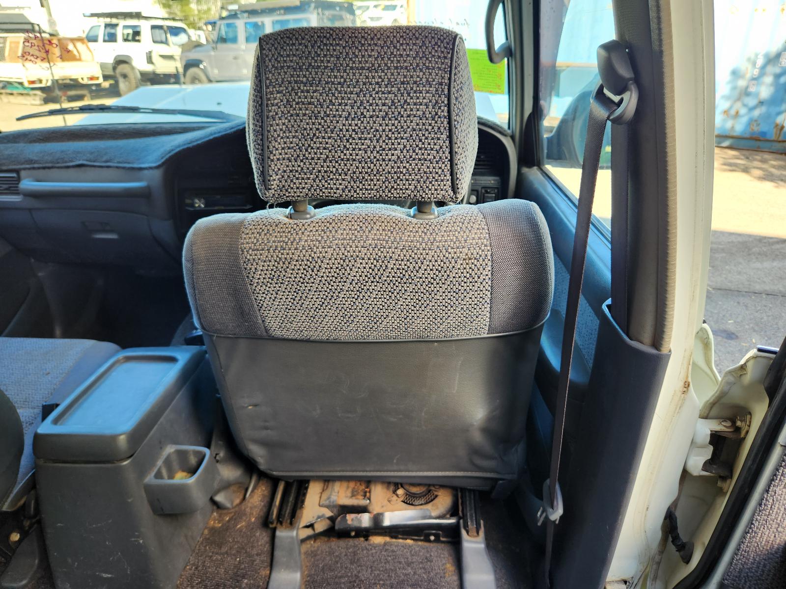 Toyota Landcruiser 1992 4 Door Station Wagon View Toyota Landcruiser 1992 4 Door Station Wagon