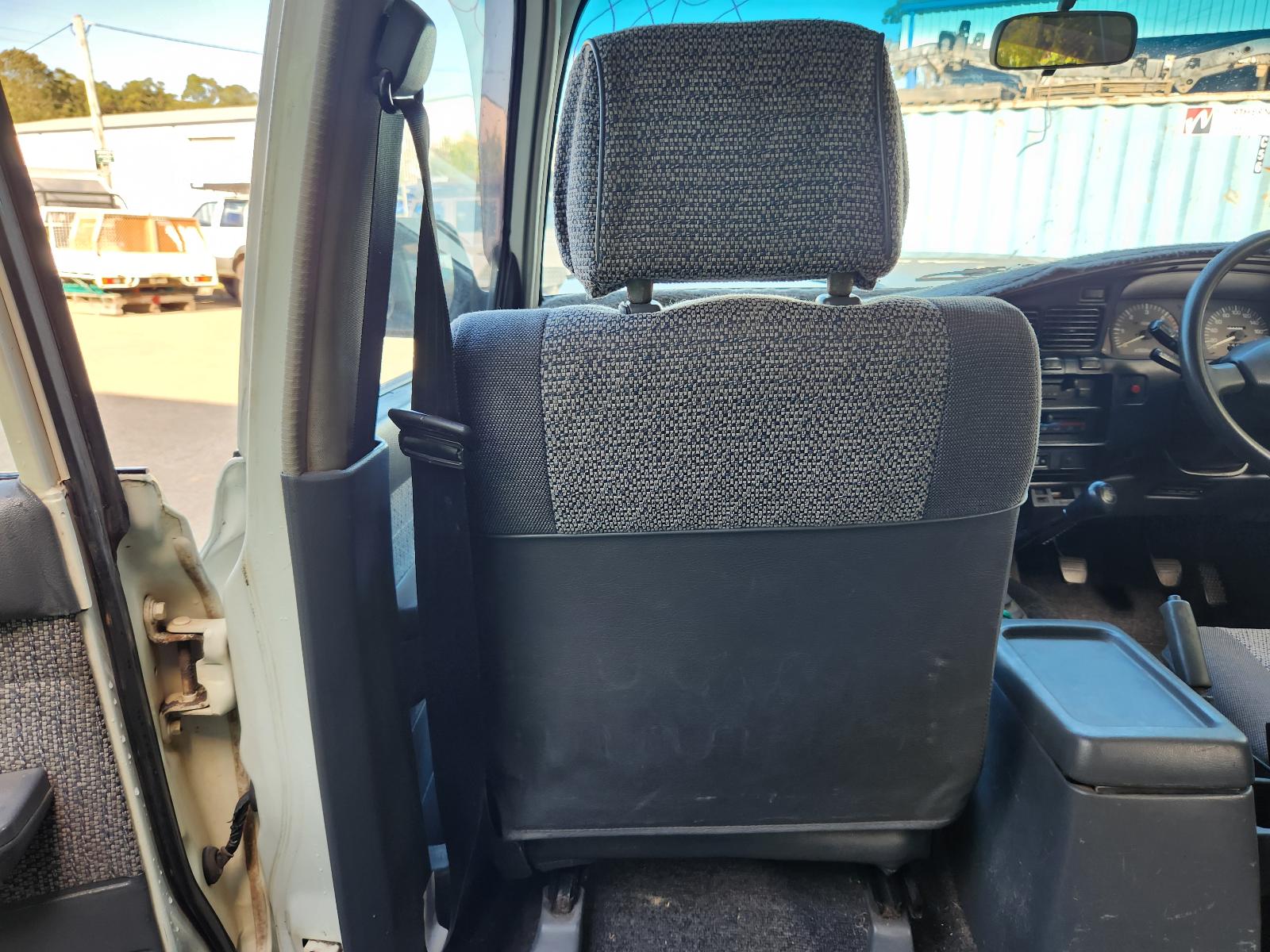 Toyota Landcruiser 1992 4 Door Station Wagon View Toyota Landcruiser 1992 4 Door Station Wagon