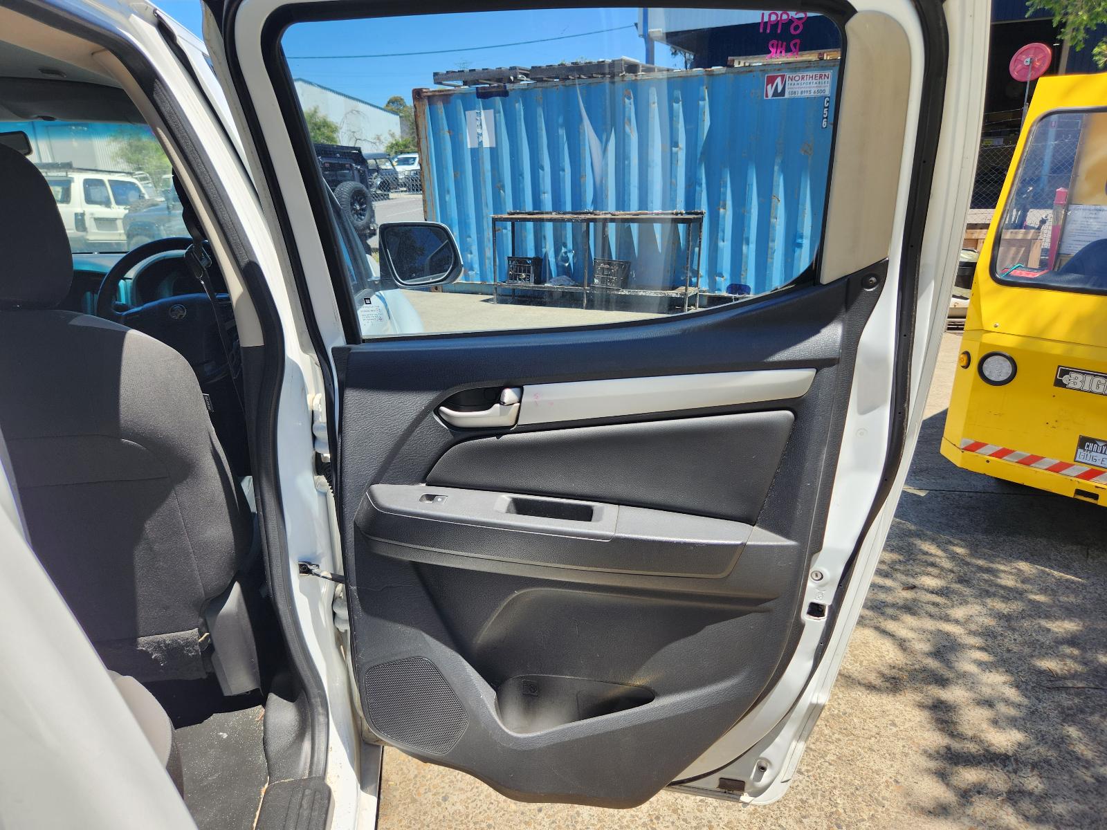 View Holden Colorado 2017 4 Door Utility