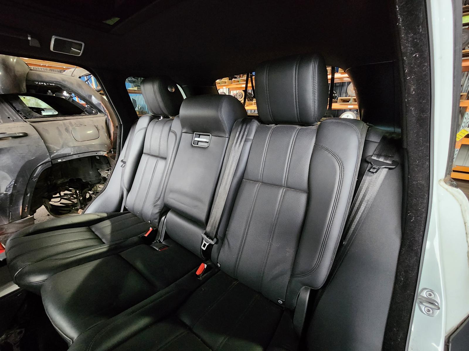 View Land Rover Rangerover 2016 4 Door Station Wagon