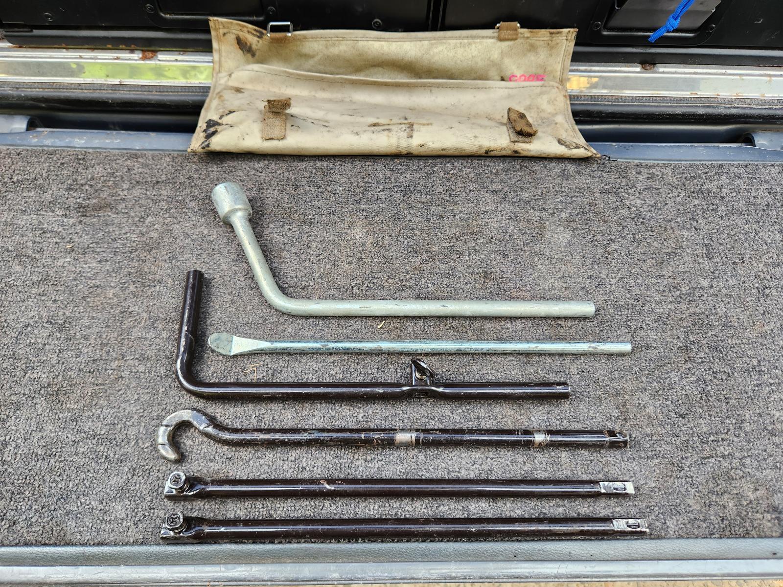 View Toyota Landcruiser 1995 4 Door Station Wagon