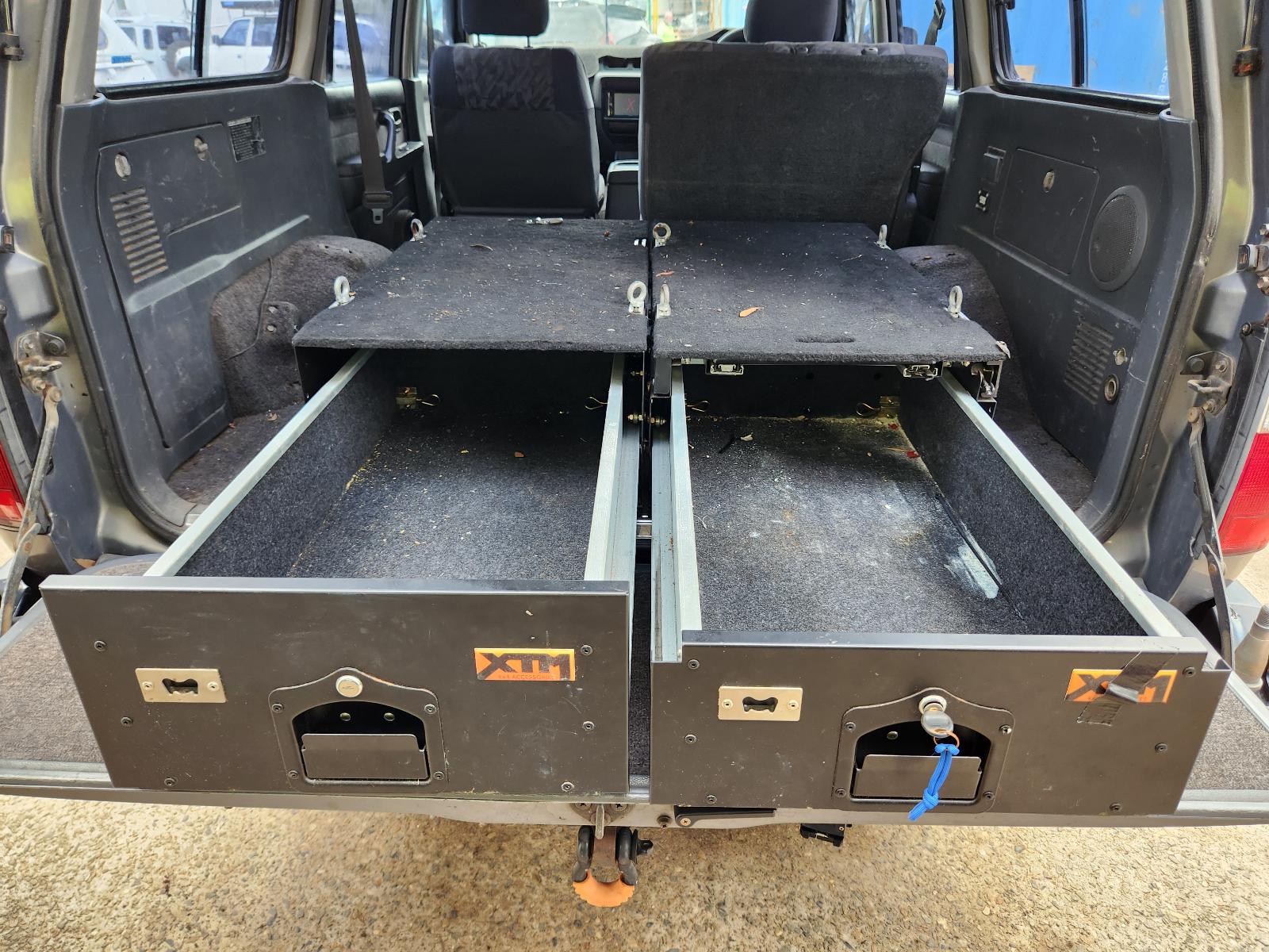 View Toyota Landcruiser 1995 4 Door Station Wagon