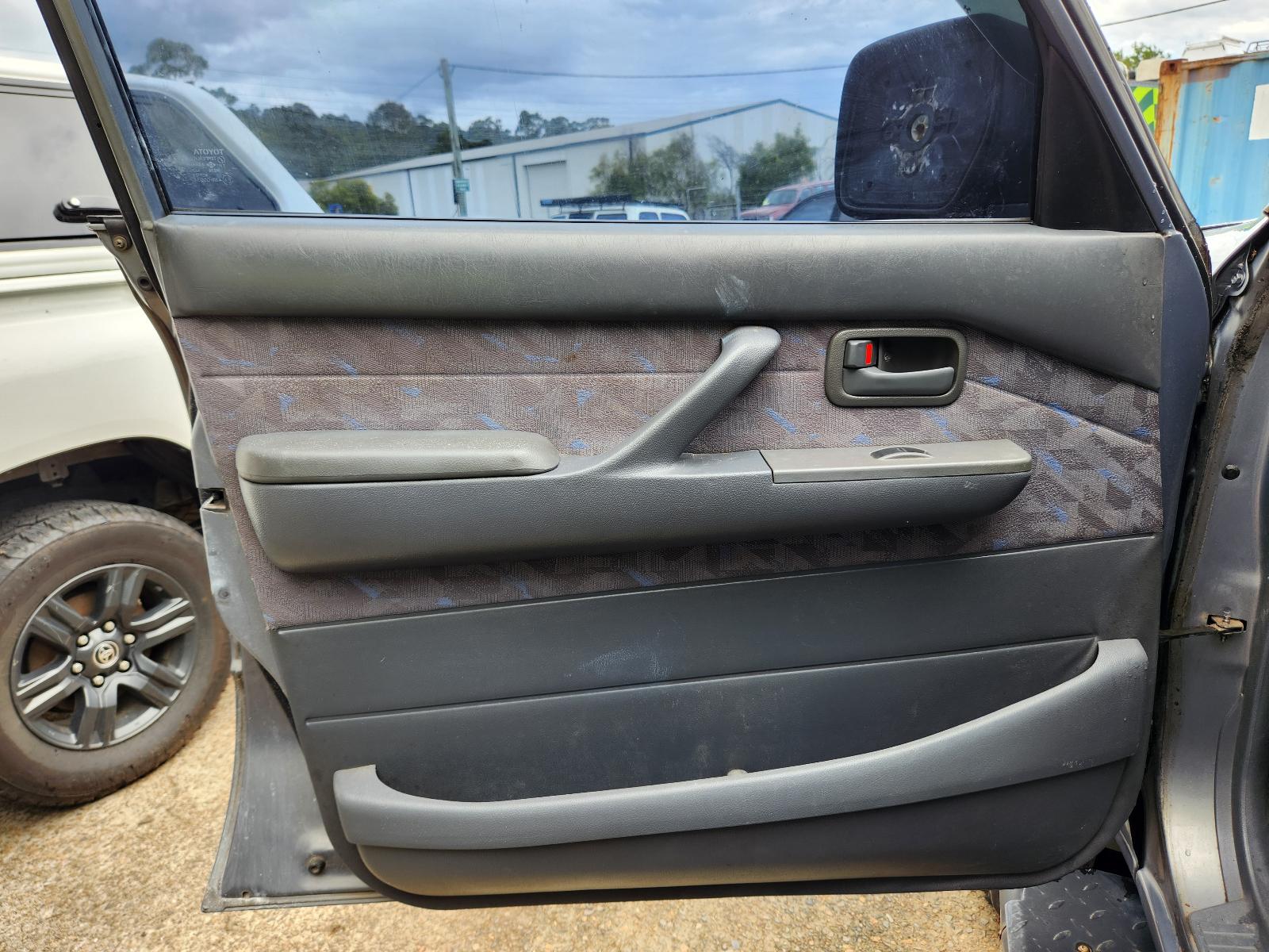 View Toyota Landcruiser 1995 4 Door Station Wagon