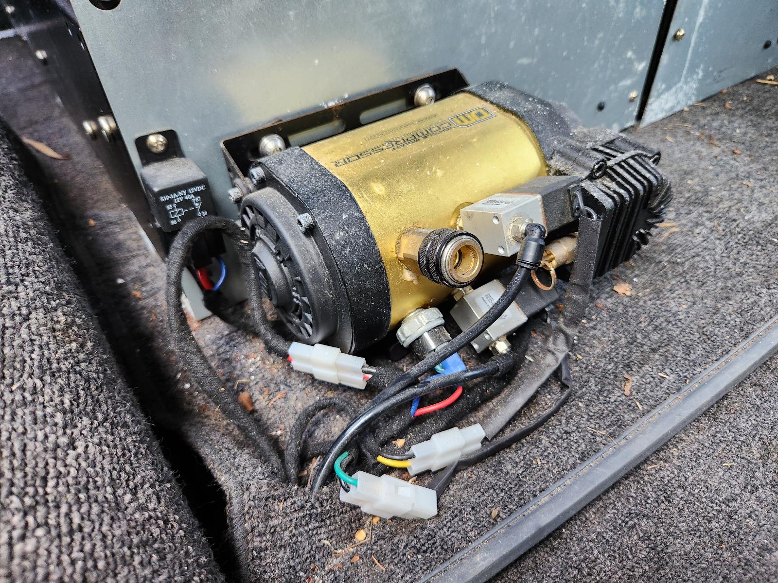 View Toyota Landcruiser 1995 4 Door Station Wagon