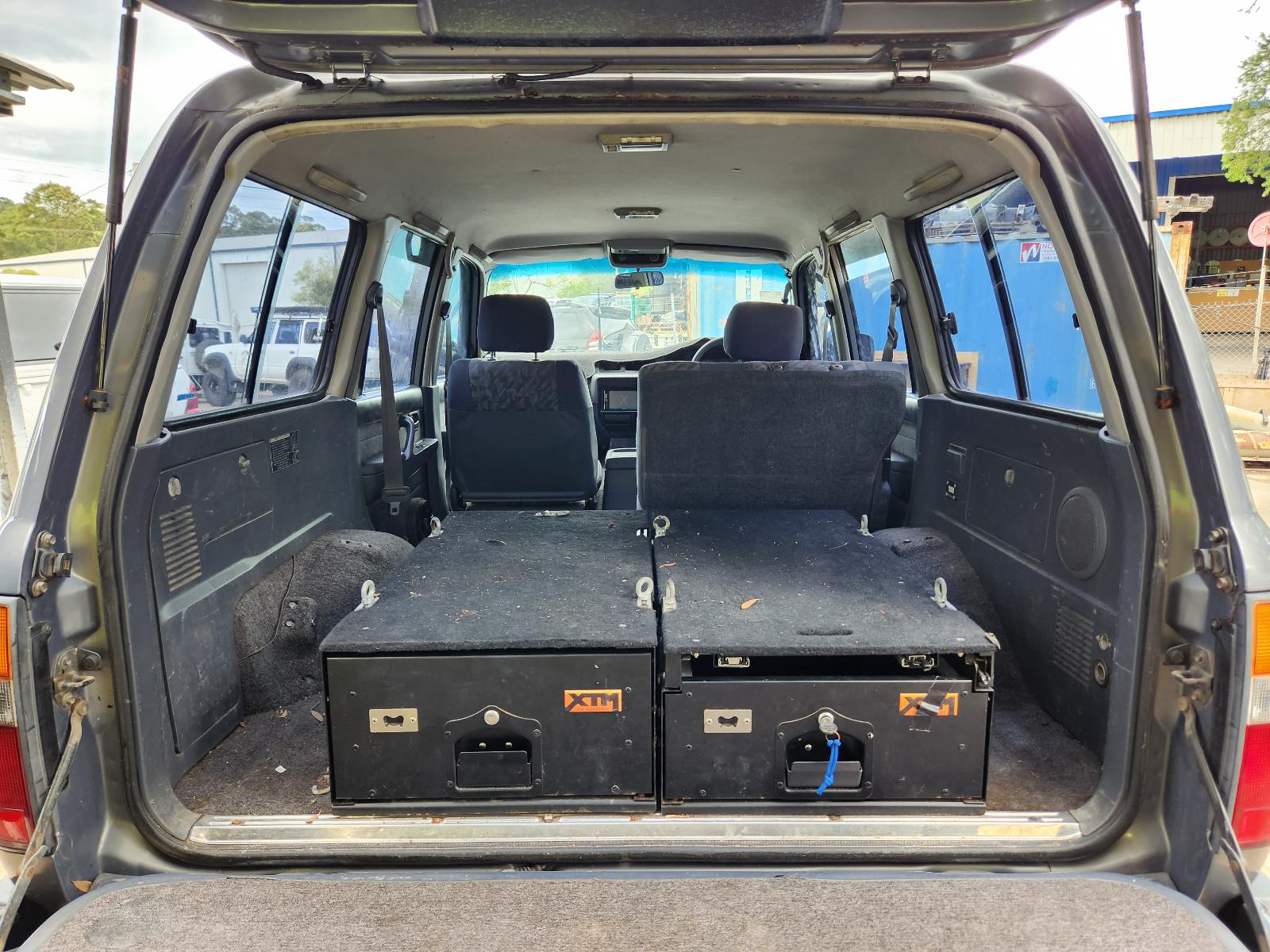 View Toyota Landcruiser 1995 4 Door Station Wagon