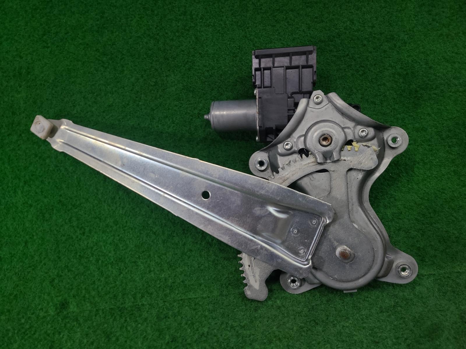 View Auto part Left Rear Wnd Reg/Motor Toyota Prado 2017