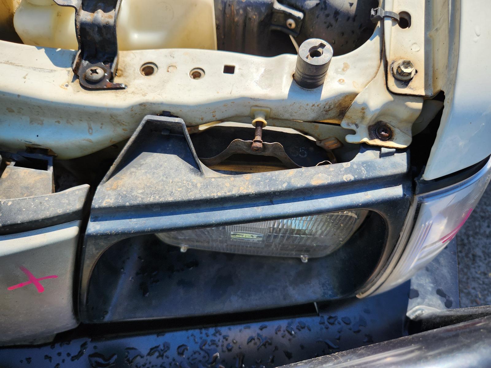 Toyota Hilux 2004 4 Door Utility View Toyota Hilux 2004 4 Door Utility