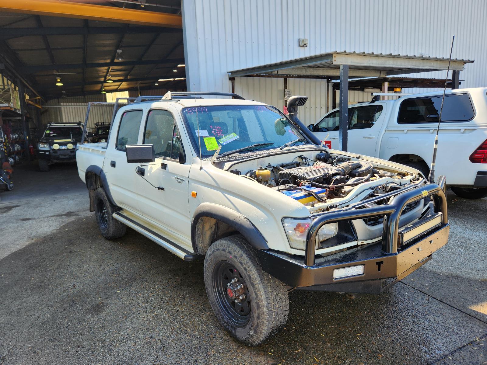 Toyota Hilux 2004 4 Door Utility View Toyota Hilux 2004 4 Door Utility