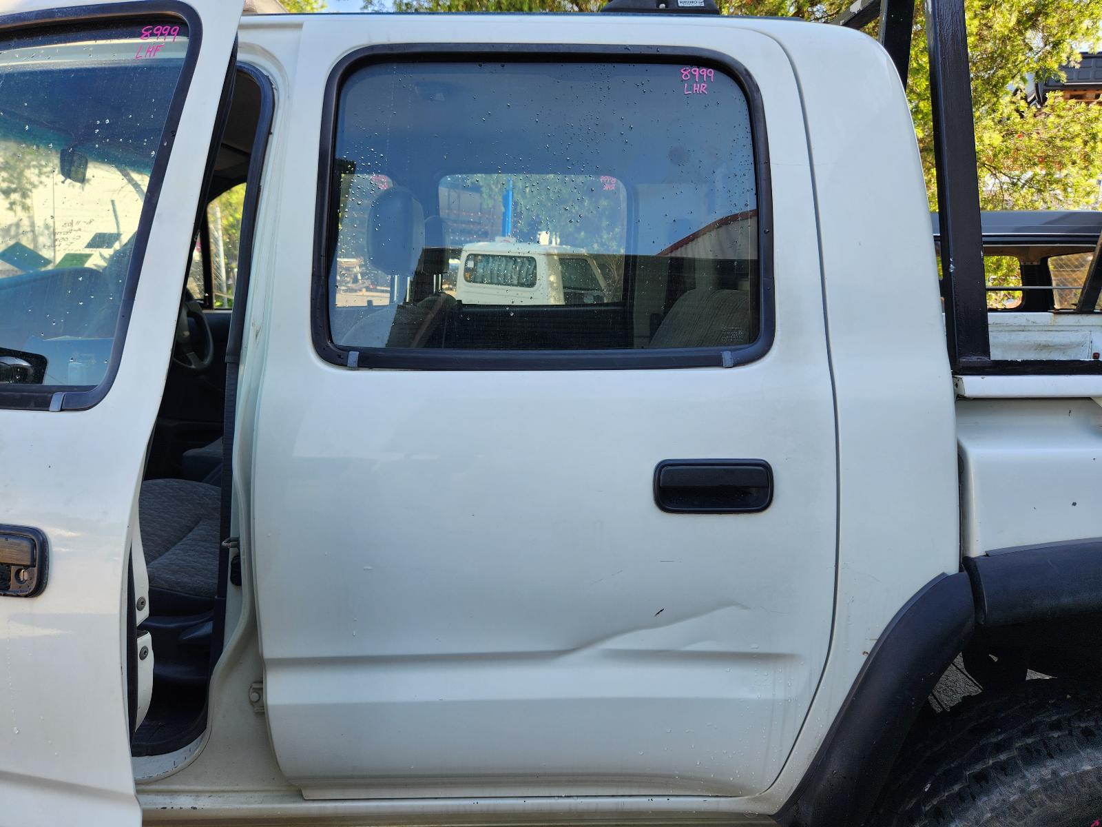 Toyota Hilux 2004 4 Door Utility View Toyota Hilux 2004 4 Door Utility