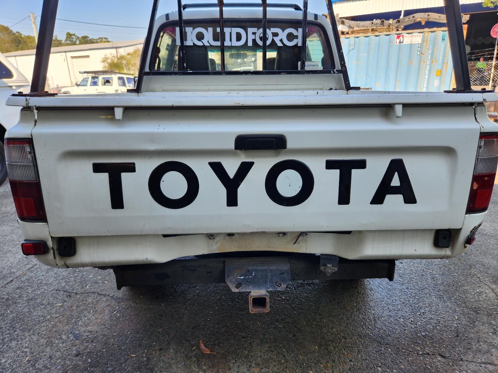 Toyota Hilux 2004 4 Door Utility View Toyota Hilux 2004 4 Door Utility