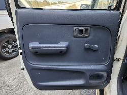 View Toyota Hilux 2004 4 Door Utility