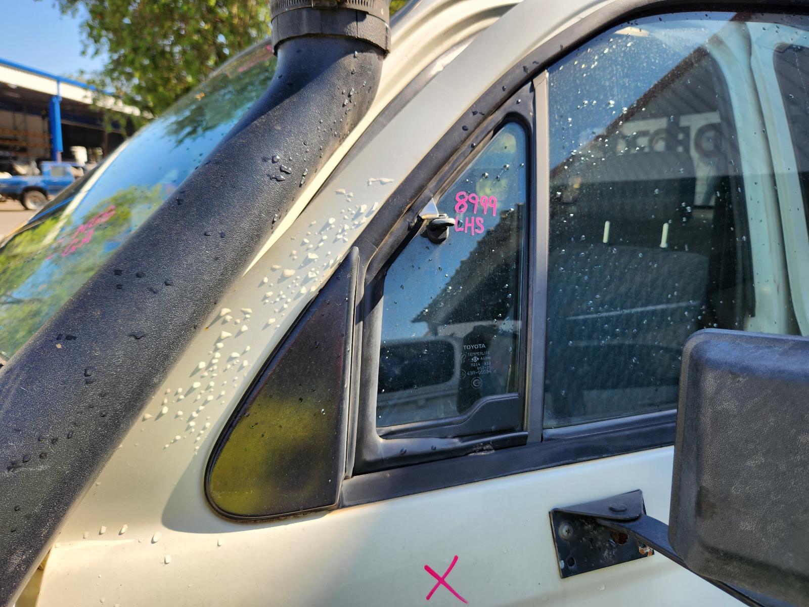 Toyota Hilux 2004 4 Door Utility View Toyota Hilux 2004 4 Door Utility