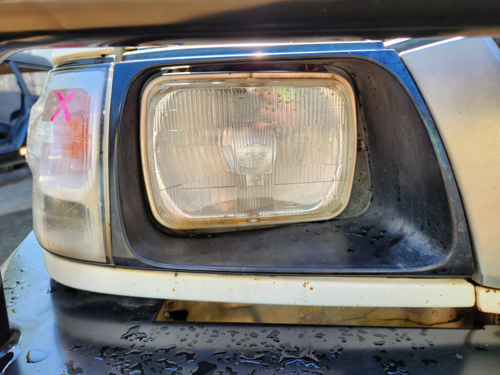 Toyota Hilux 2004 4 Door Utility View Toyota Hilux 2004 4 Door Utility