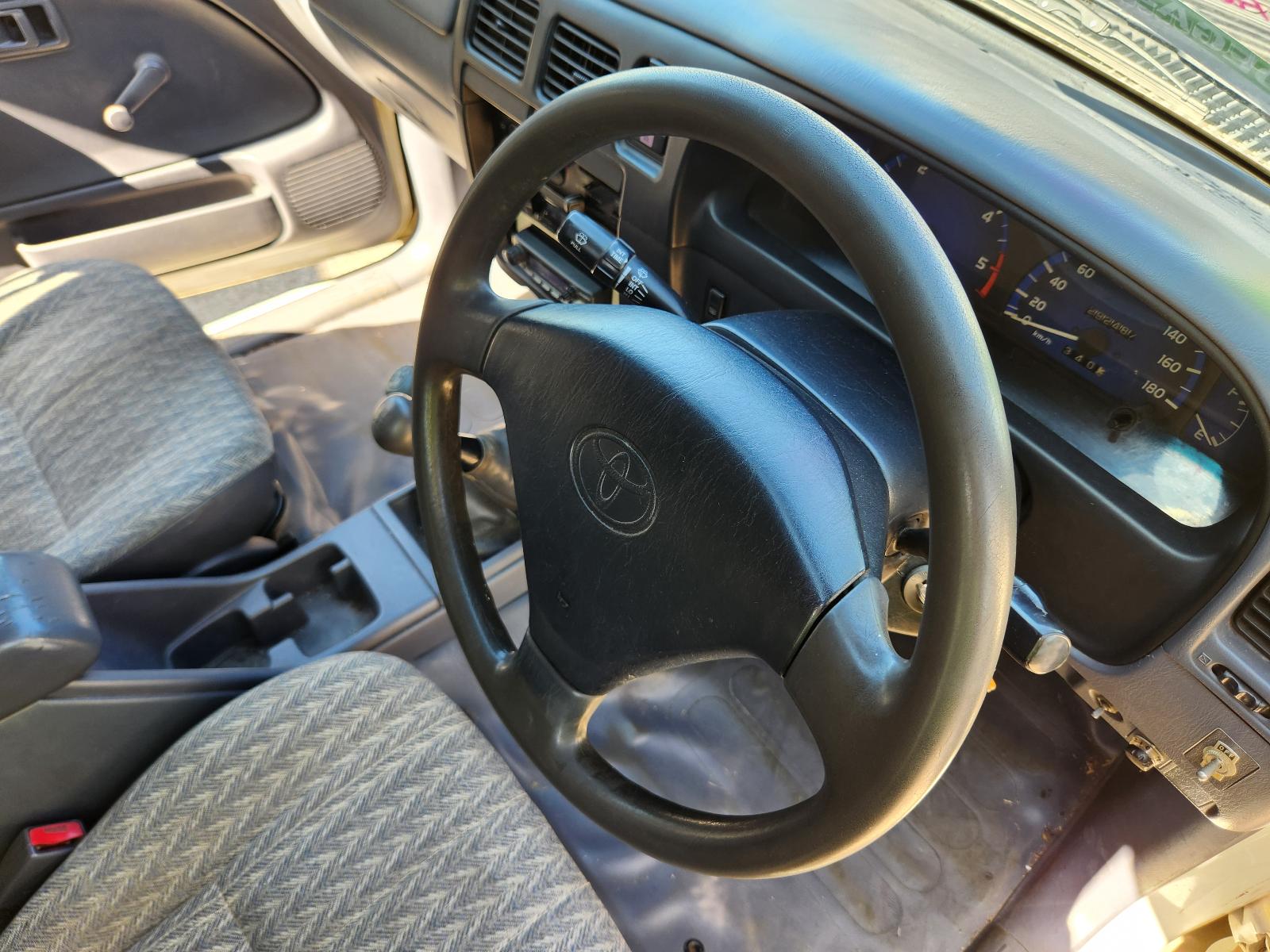 Toyota Hilux 2004 4 Door Utility View Toyota Hilux 2004 4 Door Utility