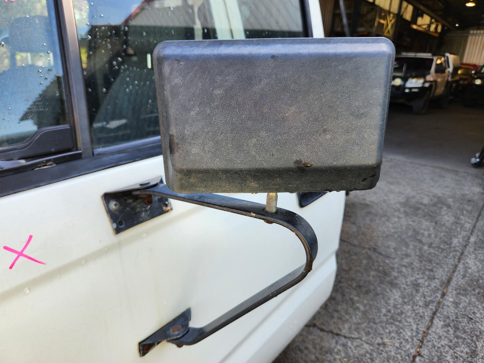 Toyota Hilux 2004 4 Door Utility View Toyota Hilux 2004 4 Door Utility