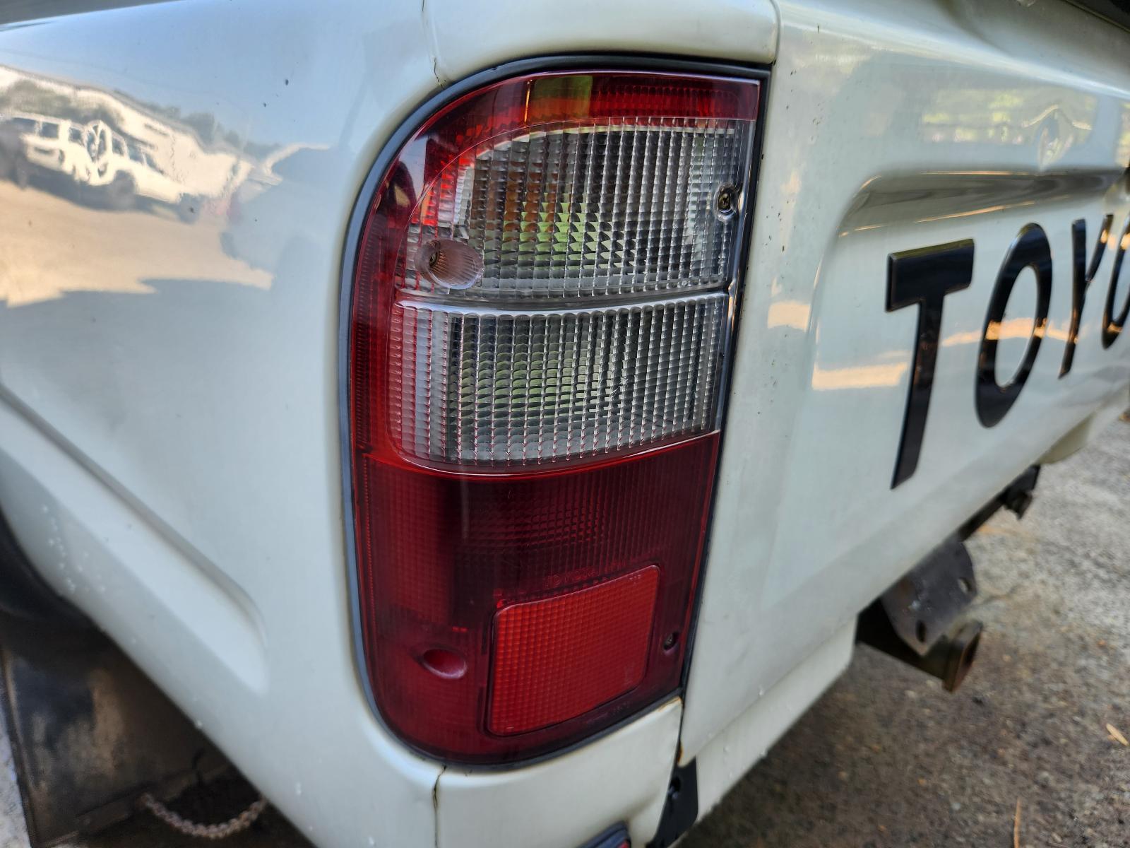 Toyota Hilux 2004 4 Door Utility View Toyota Hilux 2004 4 Door Utility