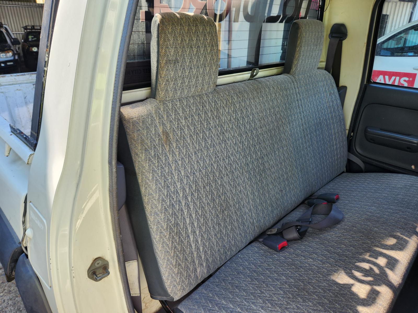 Toyota Hilux 2004 4 Door Utility View Toyota Hilux 2004 4 Door Utility