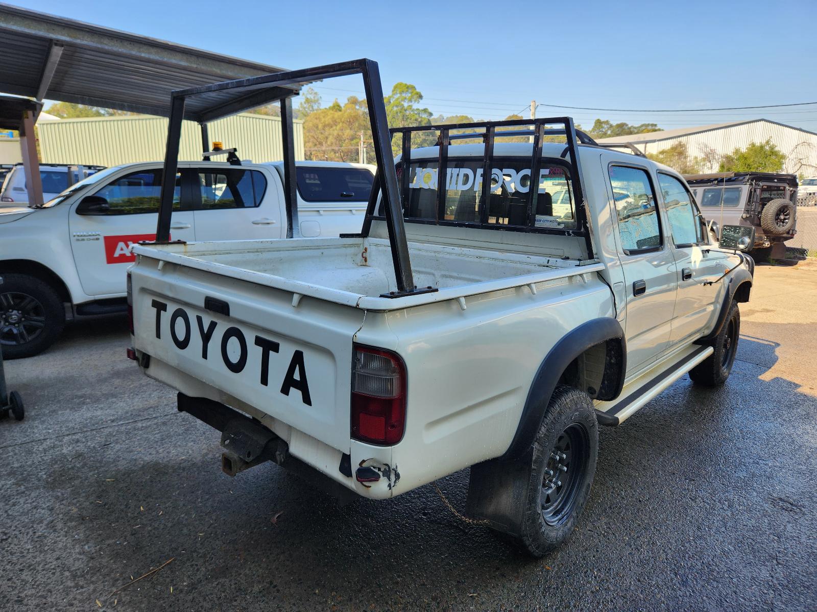 Toyota Hilux 2004 4 Door Utility View Toyota Hilux 2004 4 Door Utility