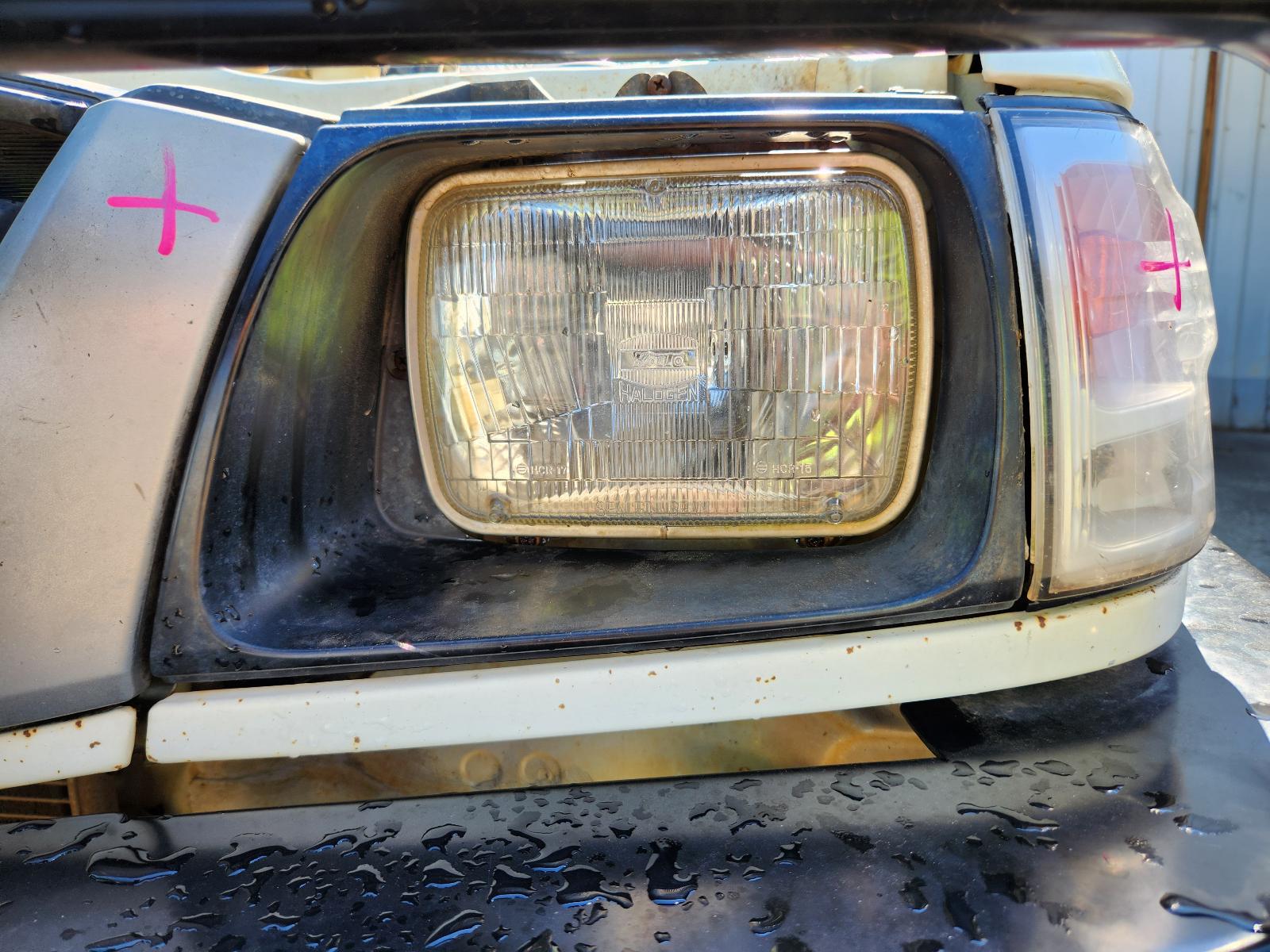 Toyota Hilux 2004 4 Door Utility View Toyota Hilux 2004 4 Door Utility