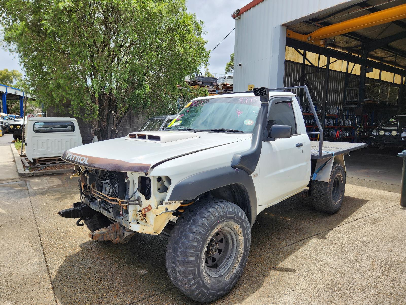 Image for a Nissan Patrol 2000 2 Door Pickup