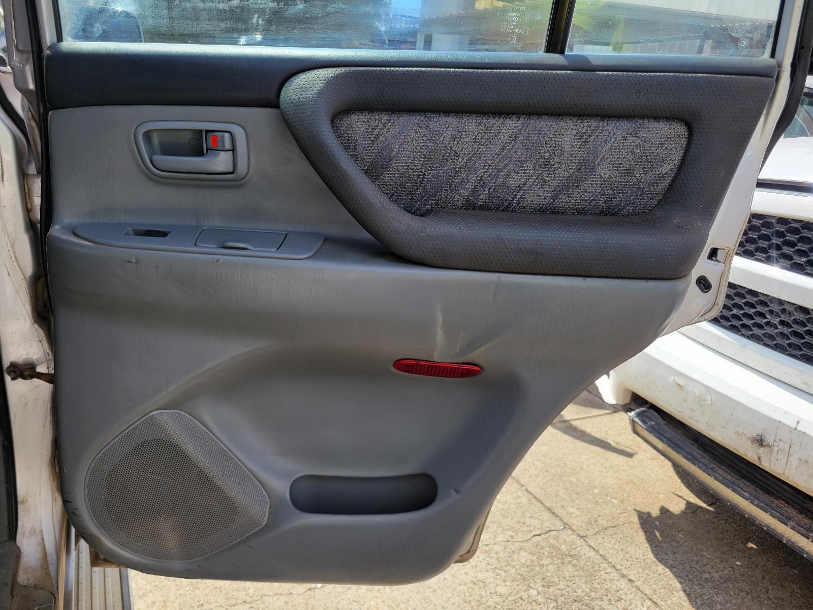 View Toyota Landcruiser 2002 4 Door Station Wagon