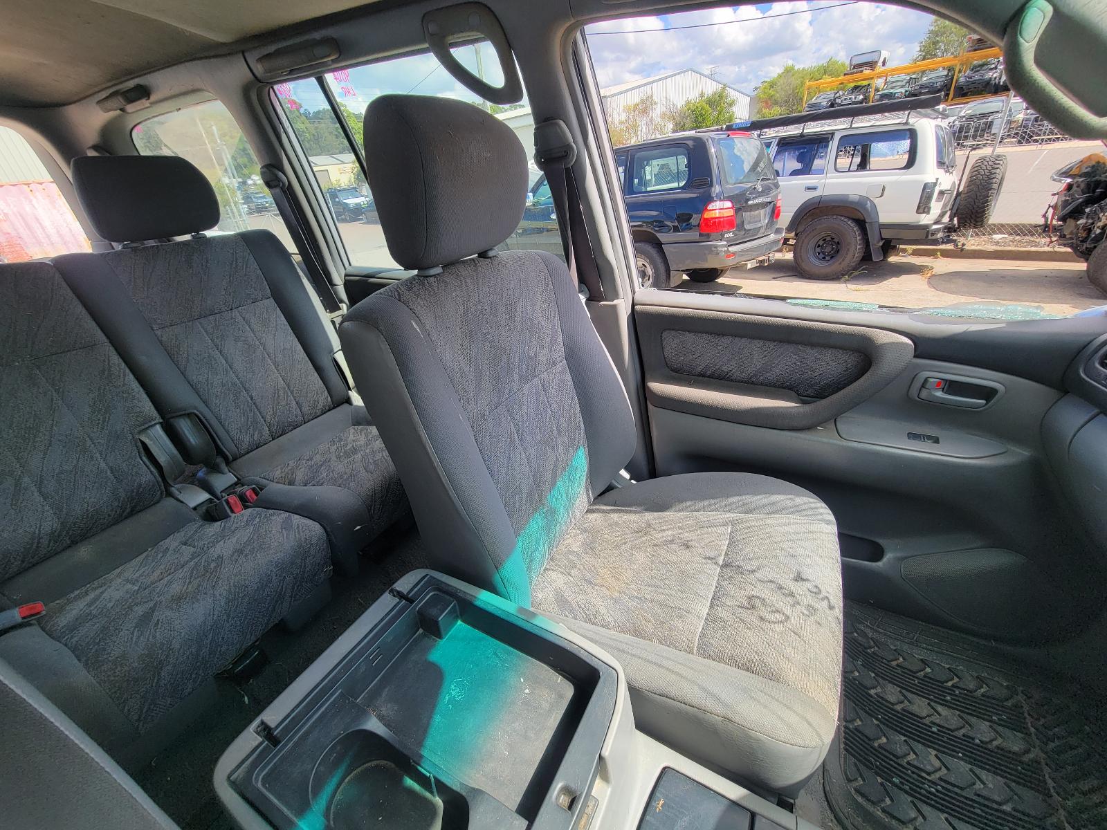 View Toyota Landcruiser 2002 4 Door Station Wagon