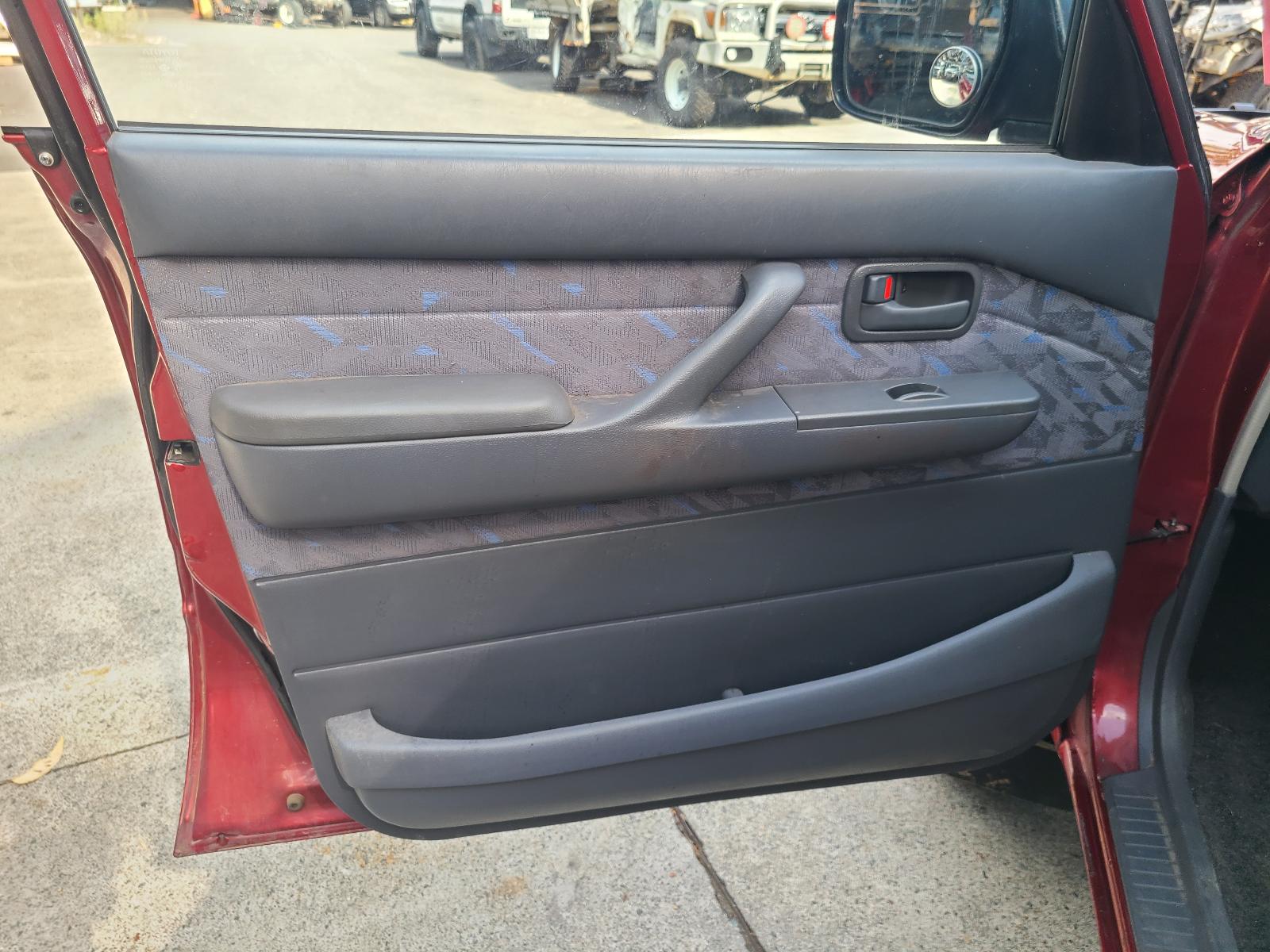 View Toyota Landcruiser 1996 4 Door Station Wagon