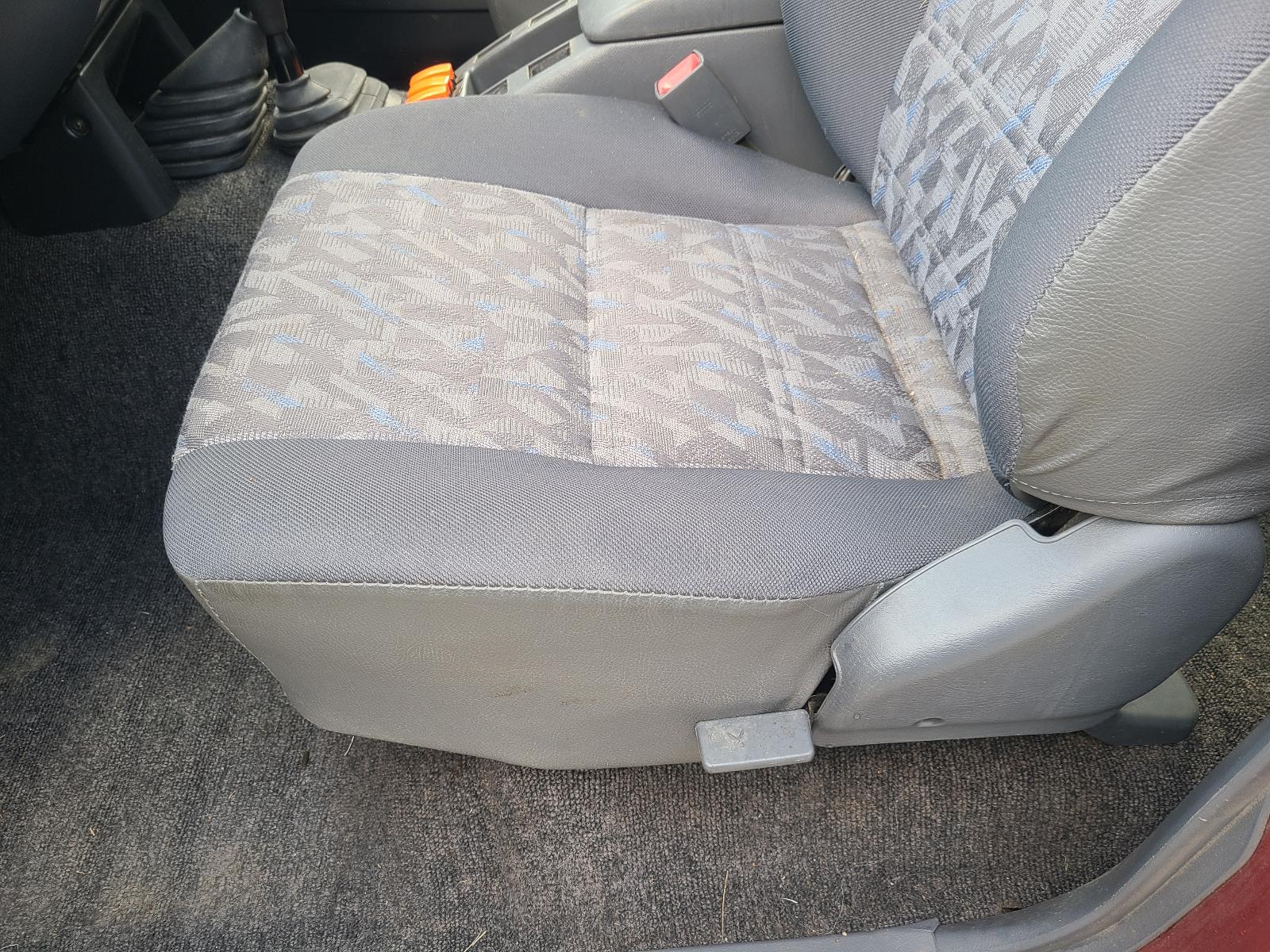 View Toyota Landcruiser 1996 4 Door Station Wagon