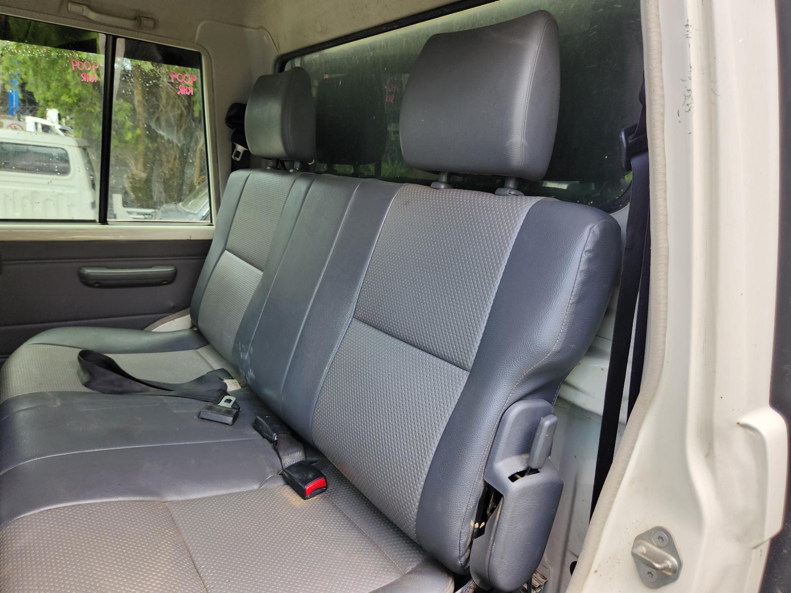 View Toyota Landcruiser 2013 4 Door Pickup
