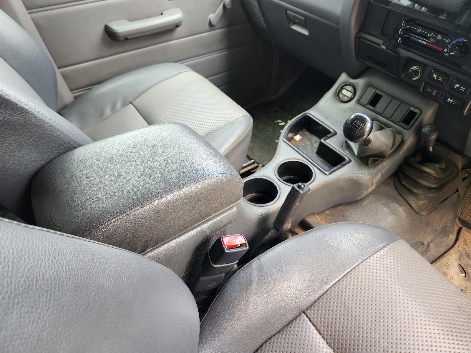 View Toyota Landcruiser 2013 4 Door Pickup