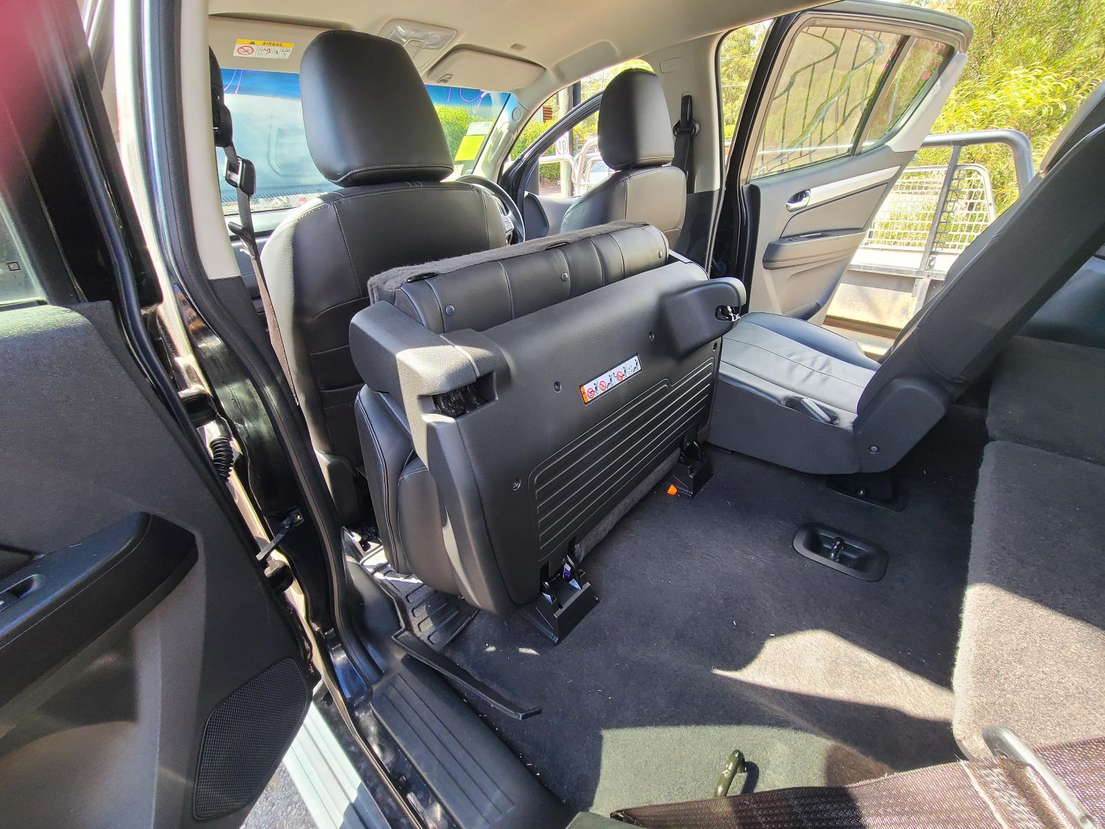 Holden Trailblazer 2019 4 Door Station Wagon View Holden Trailblazer 2019 4 Door Station Wagon