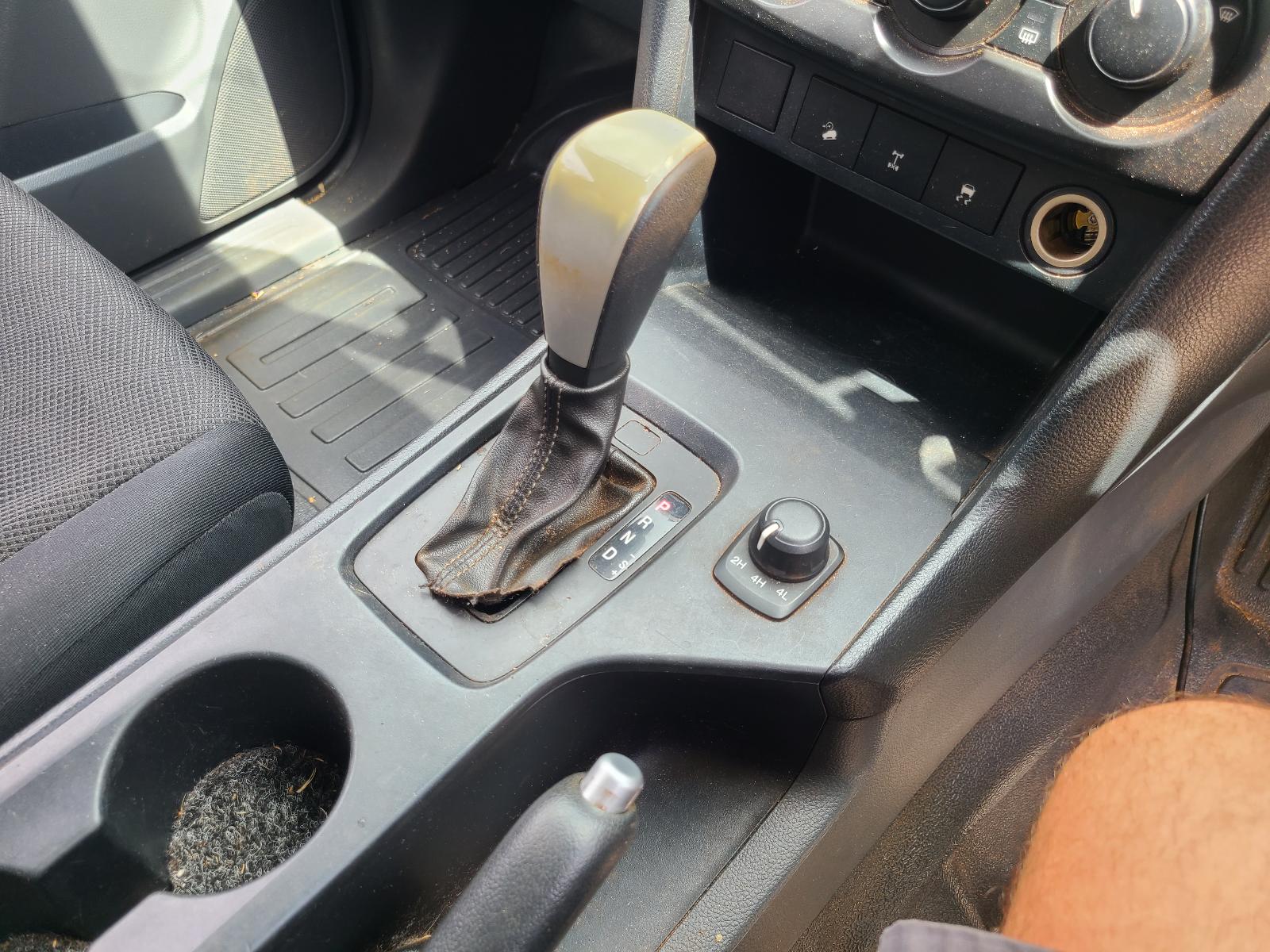 View Mazda Bt50 2015  