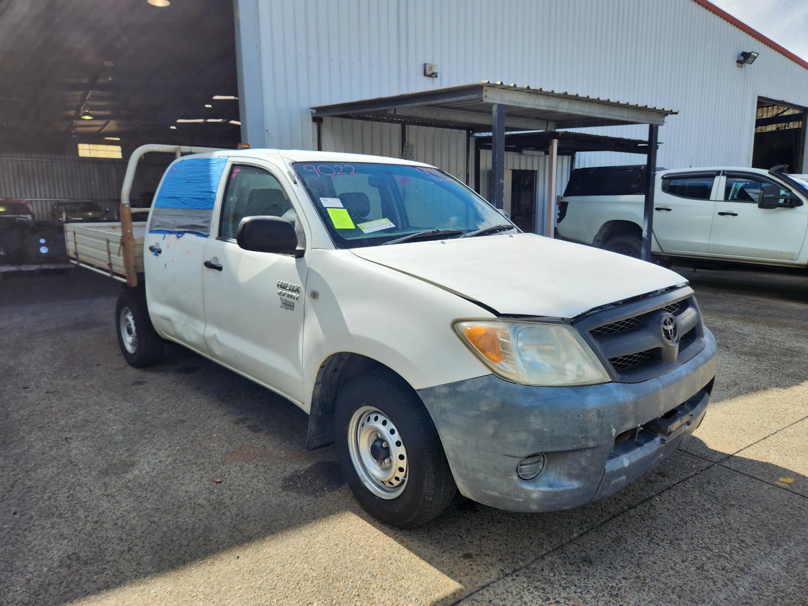 View Toyota Hilux 2006  