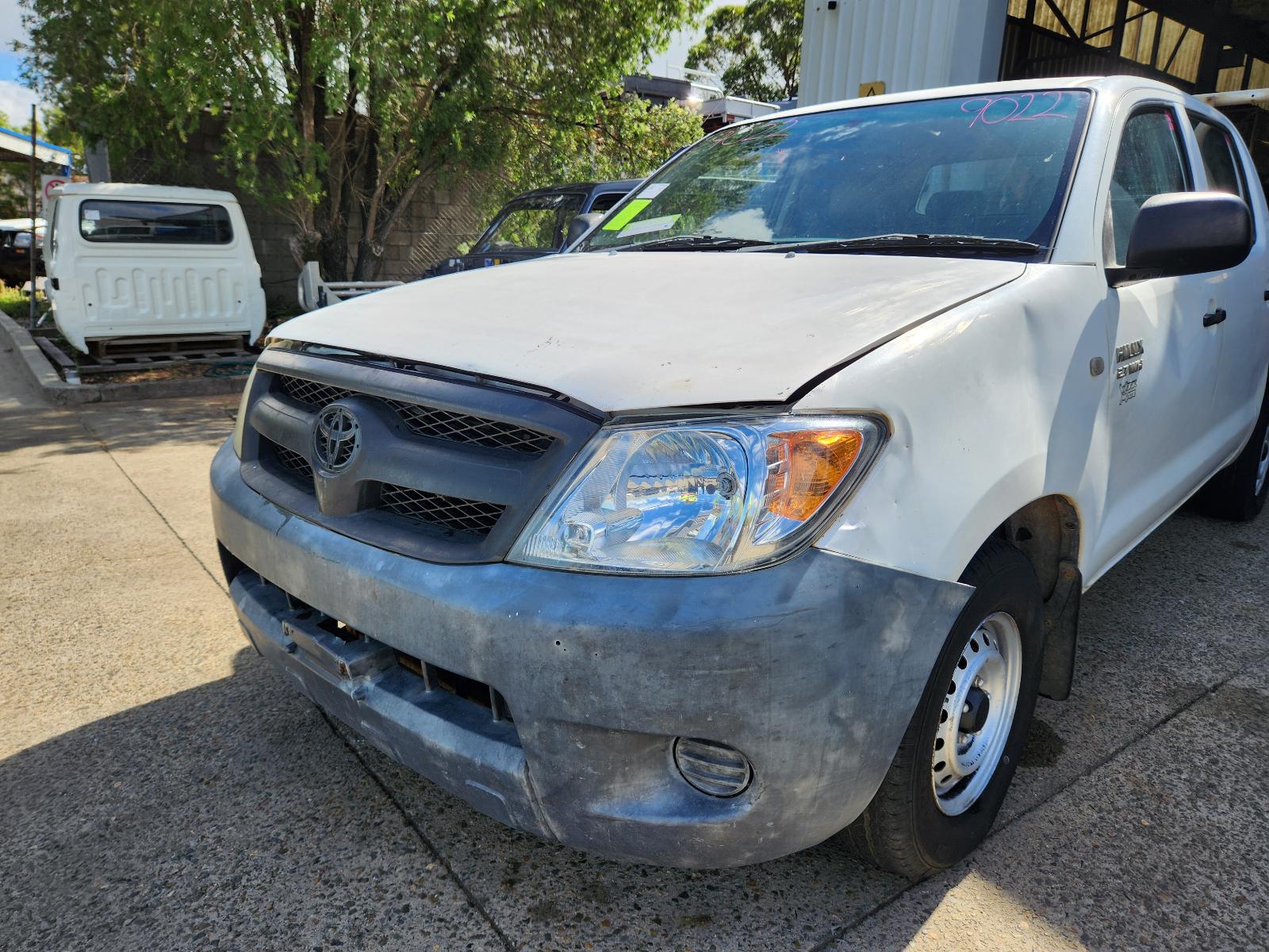 View Toyota Hilux 2006  