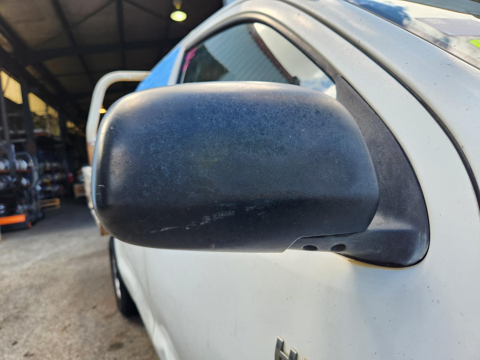 View Toyota Hilux 2006  