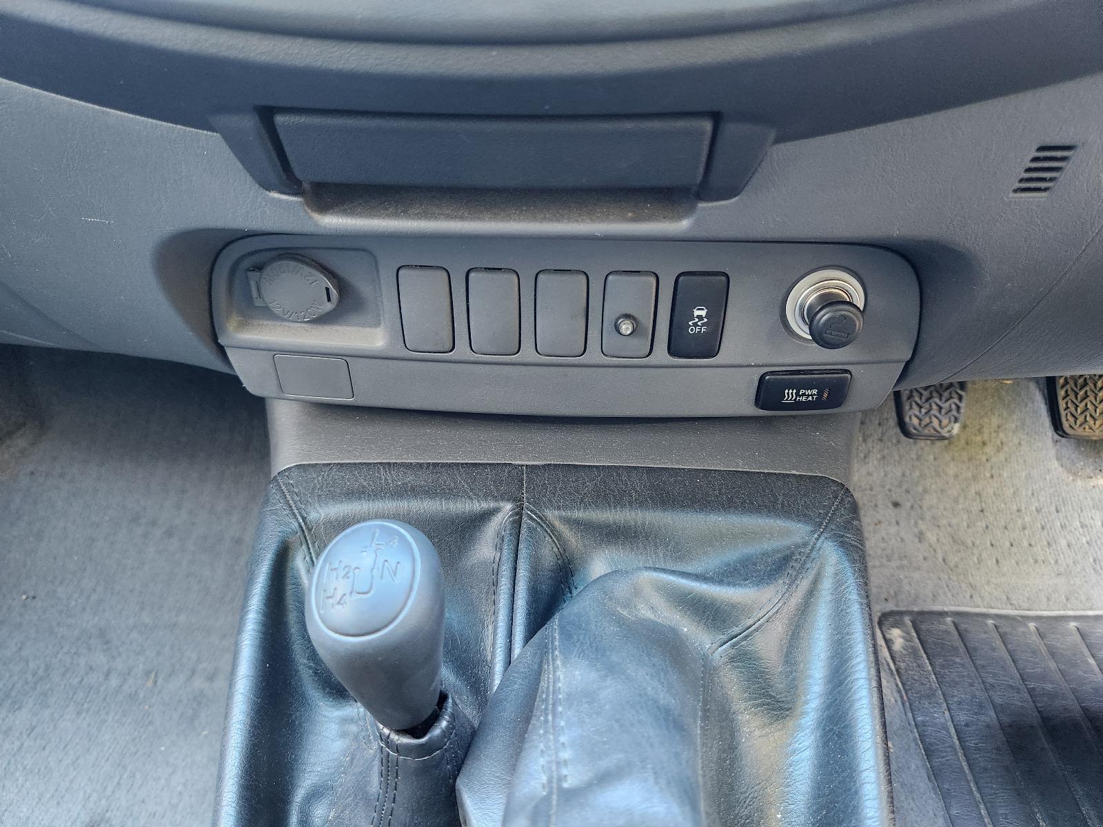 Toyota Hilux 2013 4 Door Utility View Toyota Hilux 2013 4 Door Utility