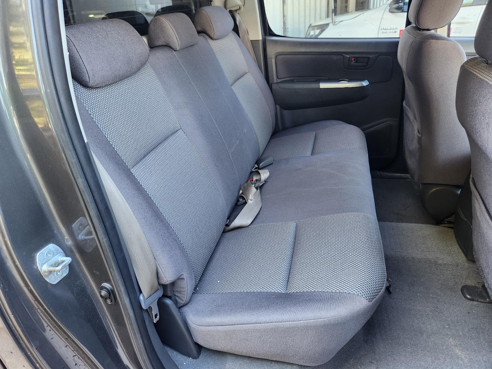 Toyota Hilux 2013 4 Door Utility View Toyota Hilux 2013 4 Door Utility