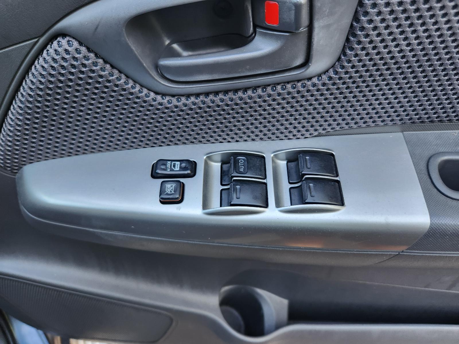 Toyota Hilux 2013 4 Door Utility View Toyota Hilux 2013 4 Door Utility