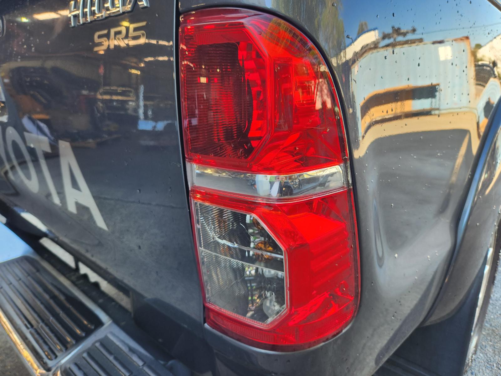 Toyota Hilux 2013 4 Door Utility View Toyota Hilux 2013 4 Door Utility