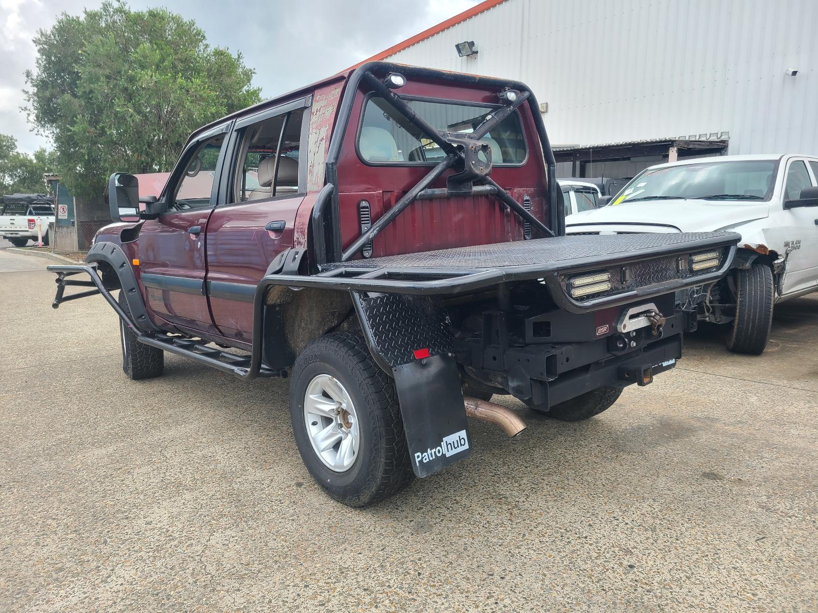 View Nissan Patrol 2003 4 Door Station Wagon