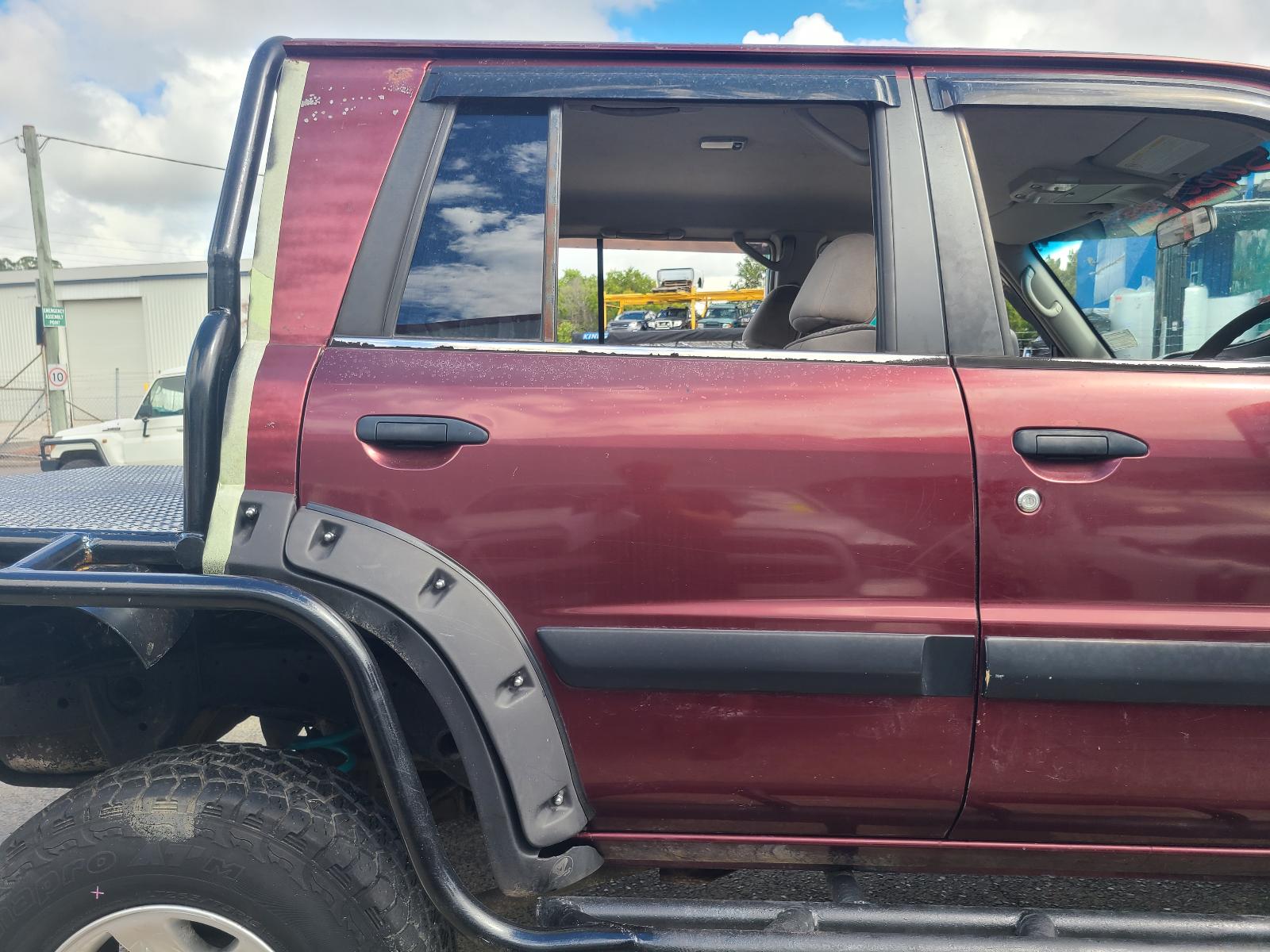 View Nissan Patrol 2003 4 Door Station Wagon