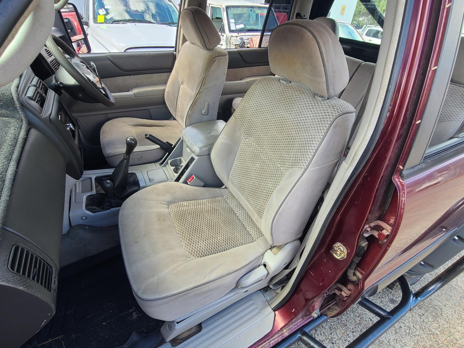 View Nissan Patrol 2003 4 Door Station Wagon