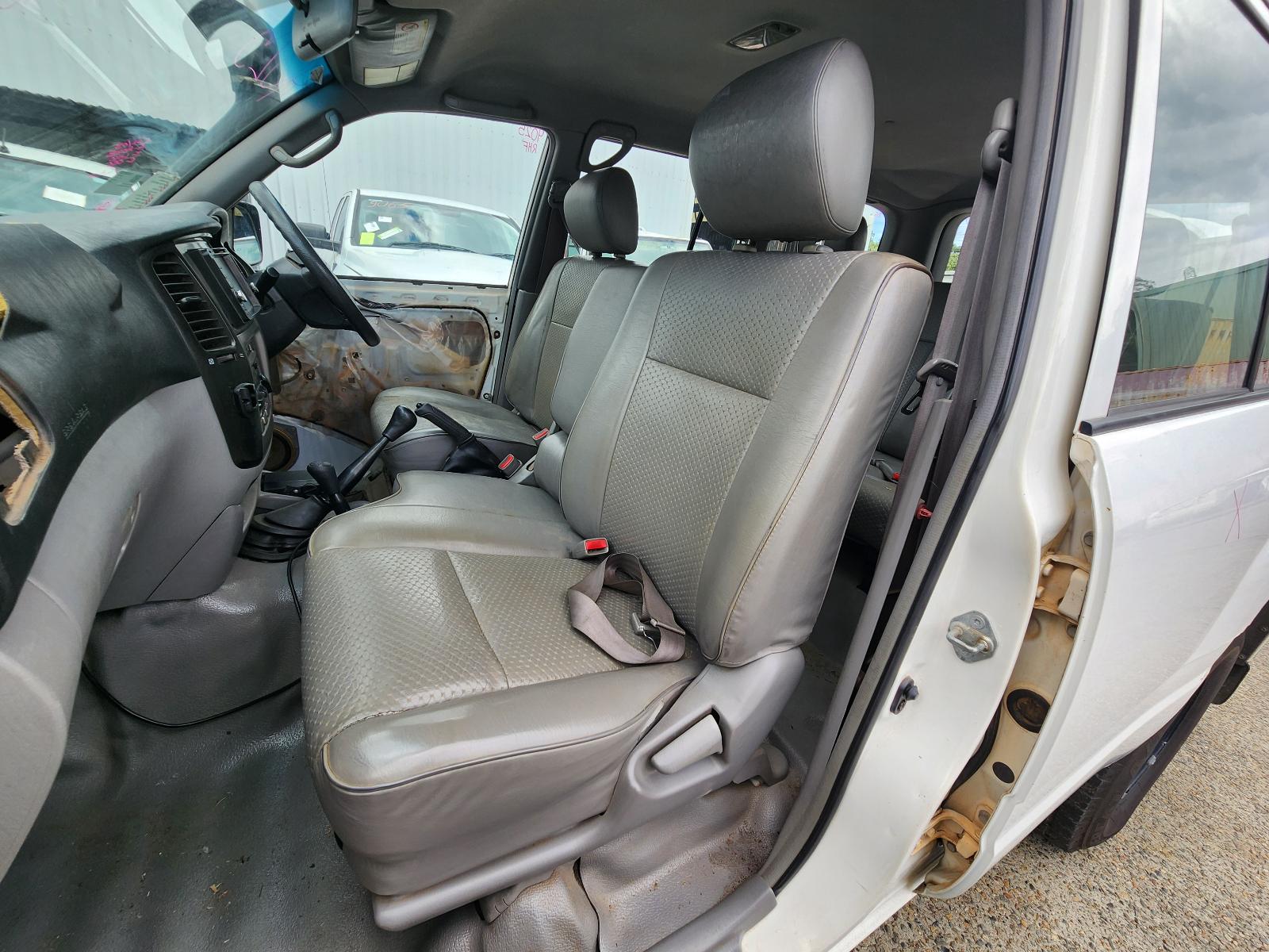 View Toyota Landcruiser 2003 4 Door Station Wagon