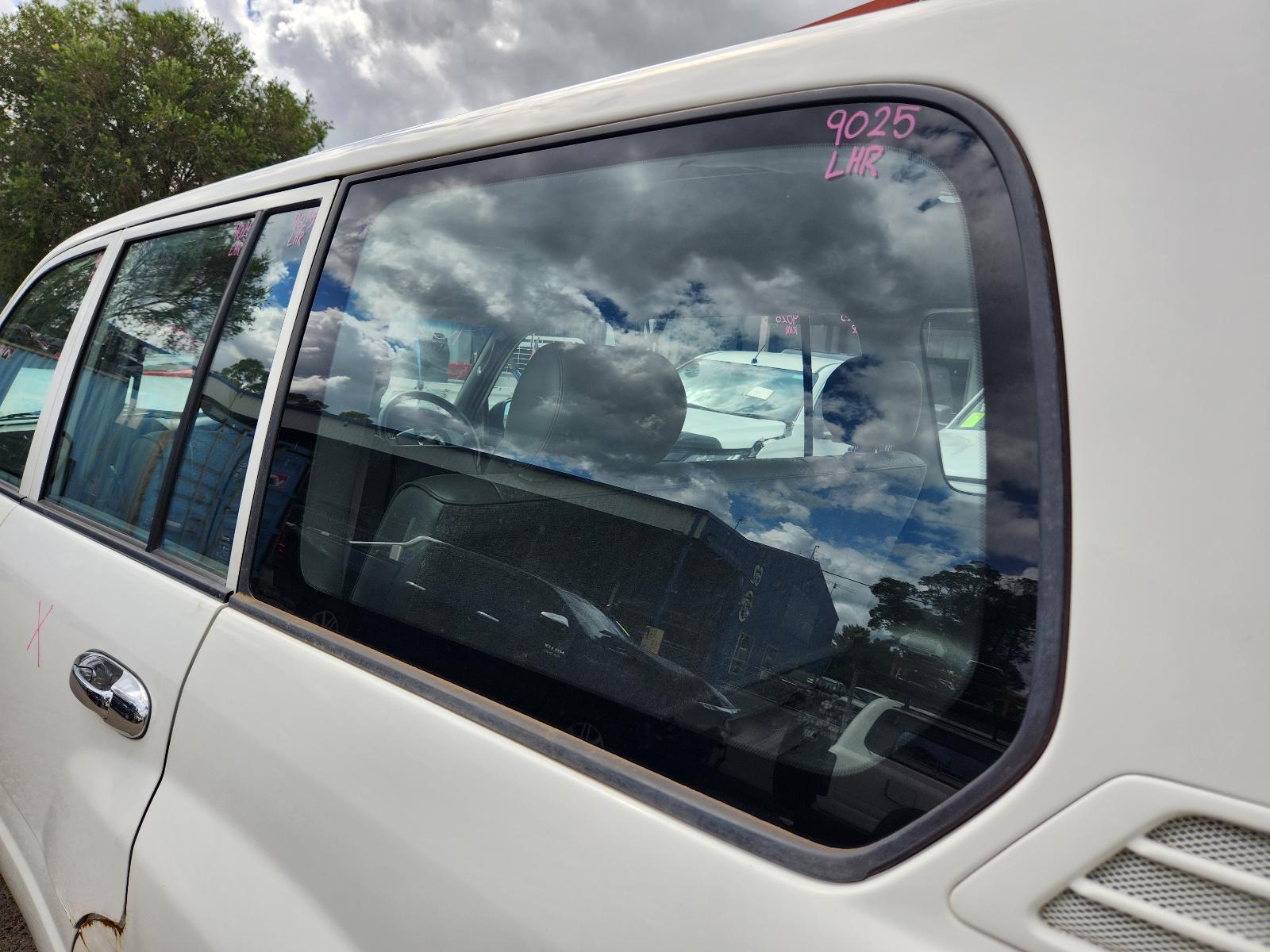 View Toyota Landcruiser 2003 4 Door Station Wagon