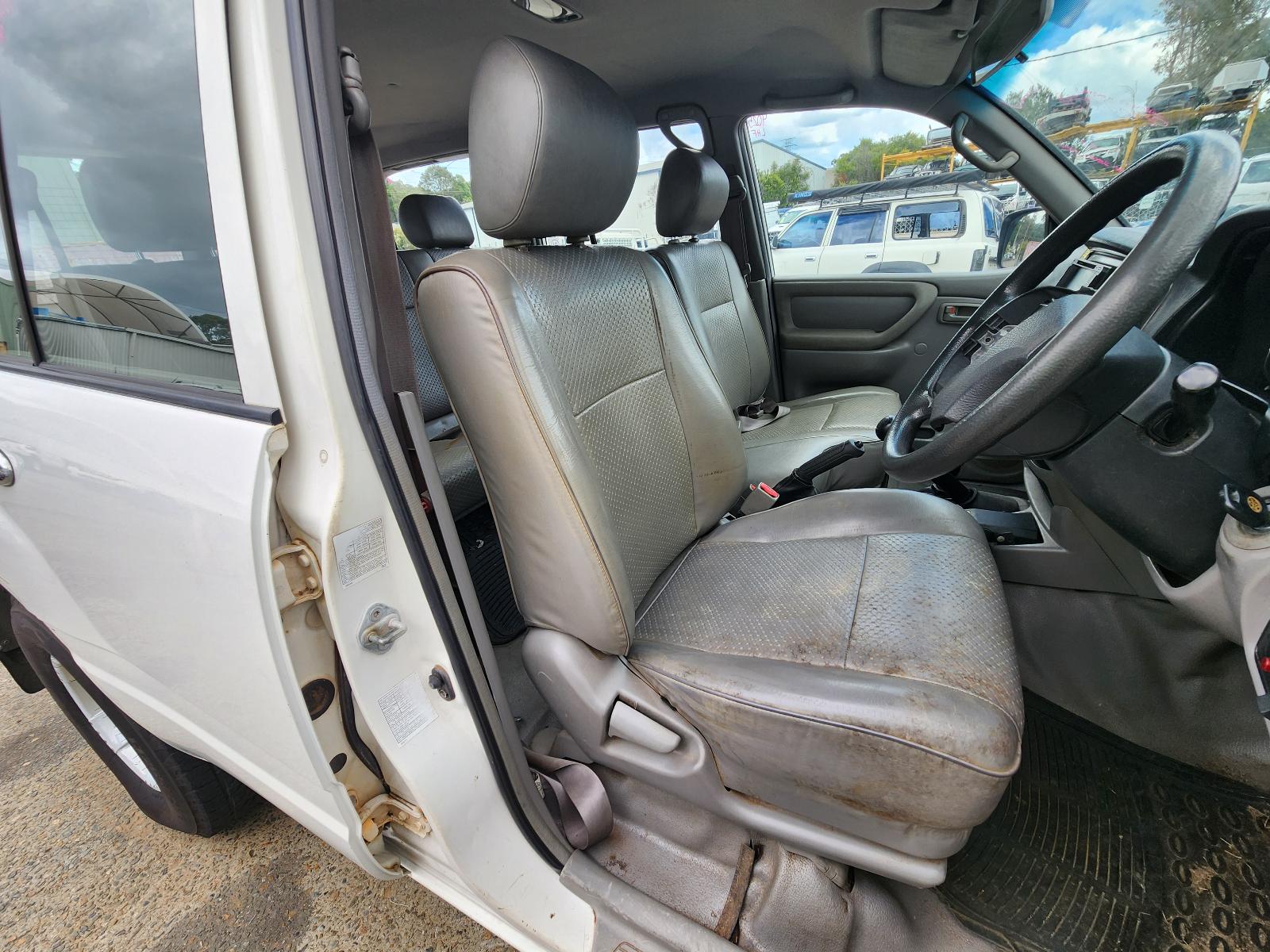 View Toyota Landcruiser 2003 4 Door Station Wagon