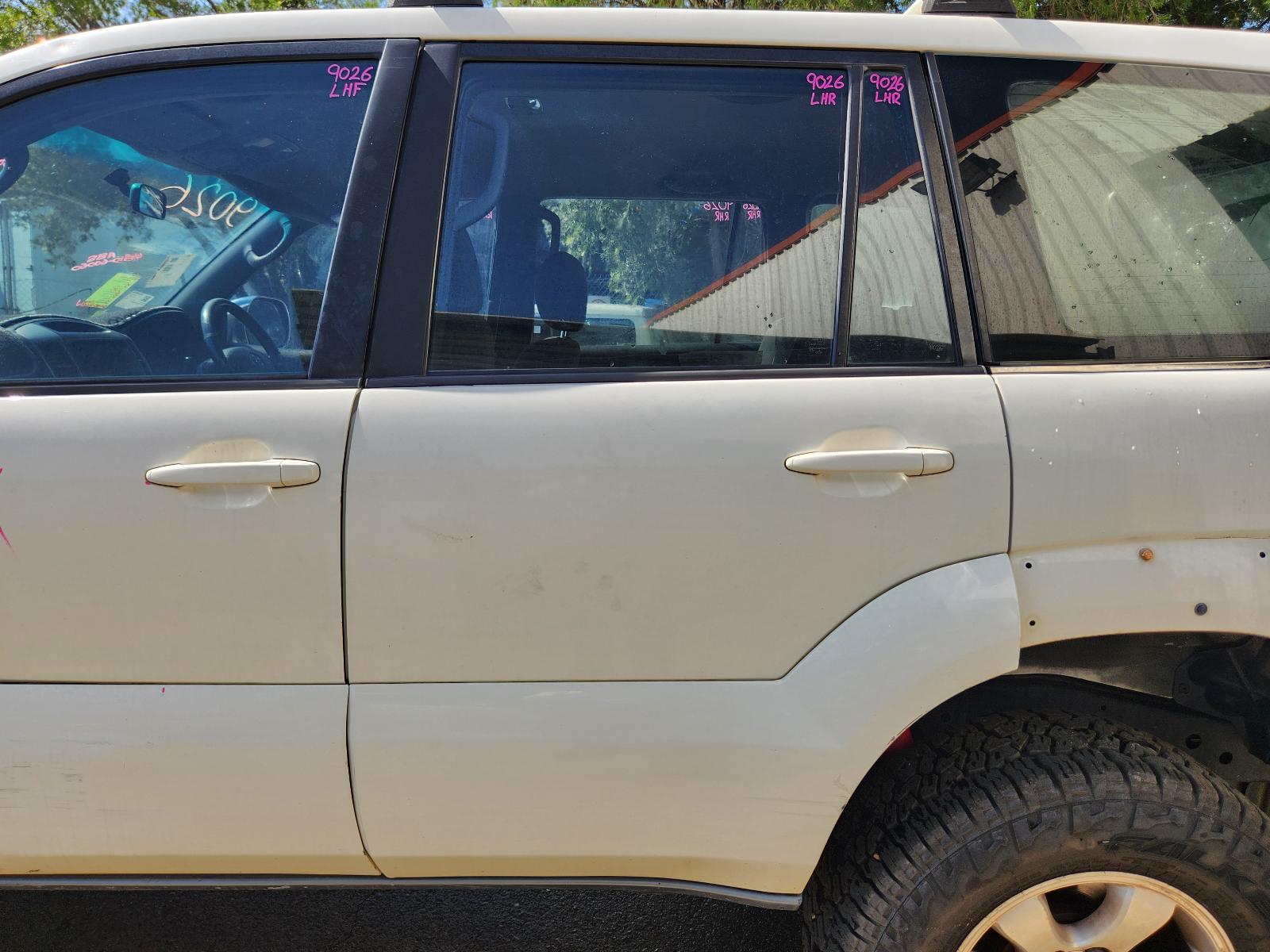 View Toyota Prado 2006 4 Door Station Wagon