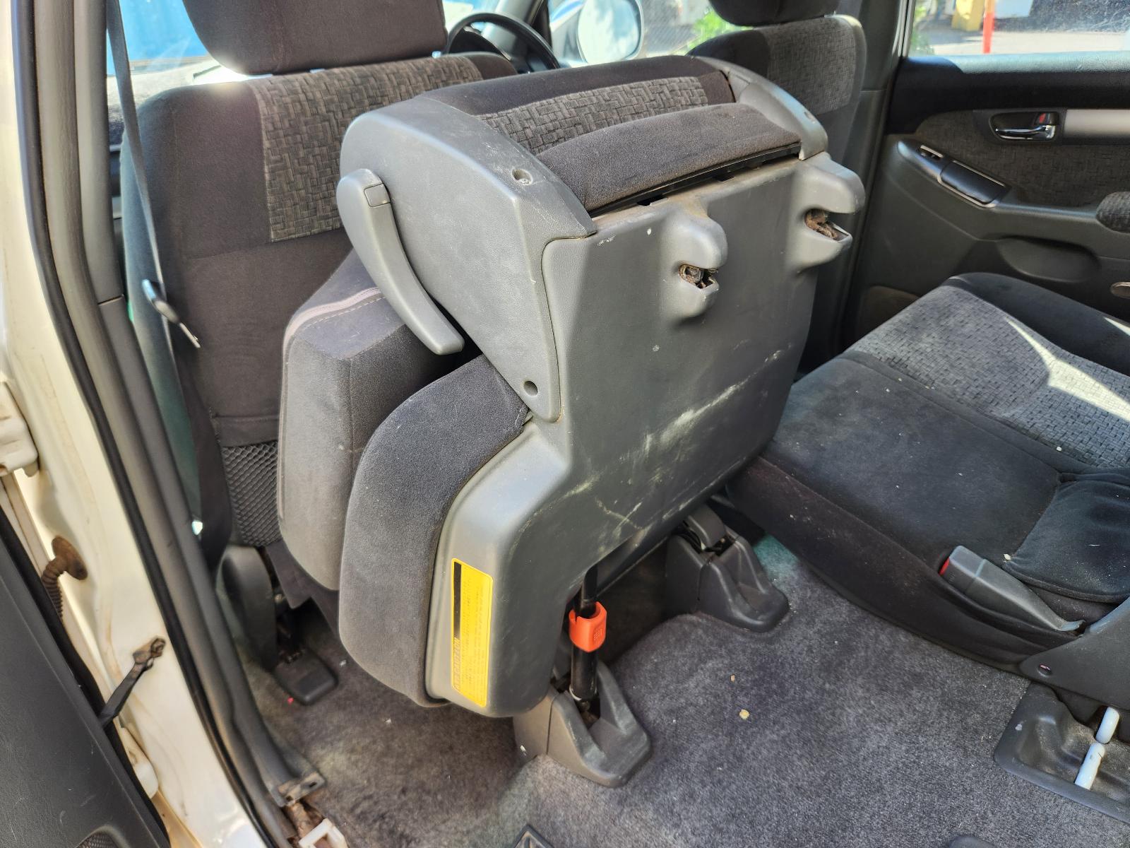 View Toyota Prado 2006 4 Door Station Wagon